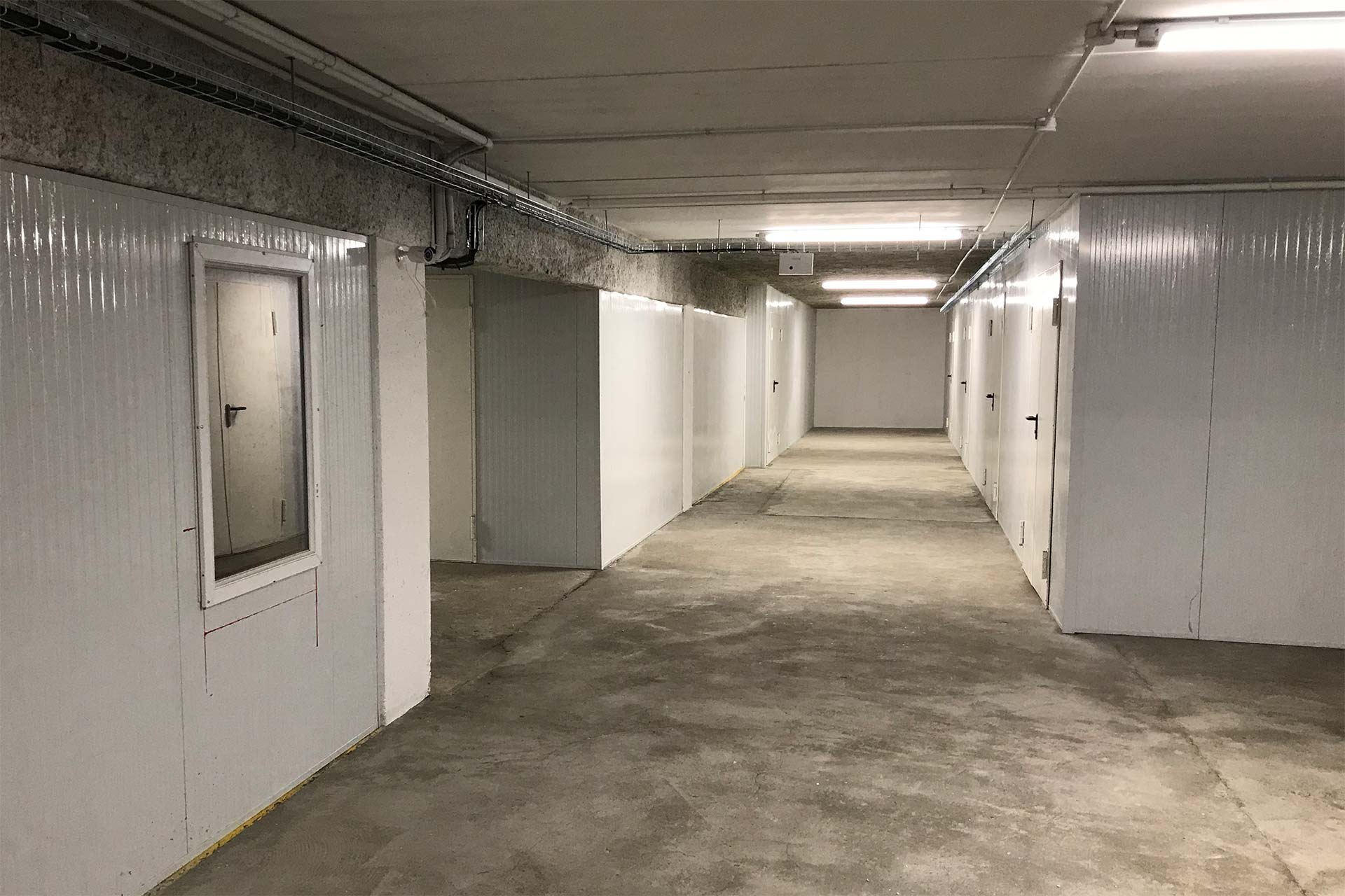 Site, en cours d’aménagement, de la ferme urbaine souterraine Cycloponics installée dans un parking du quartier Langlet-Santy, dans le 8e arrondissement de Lyon