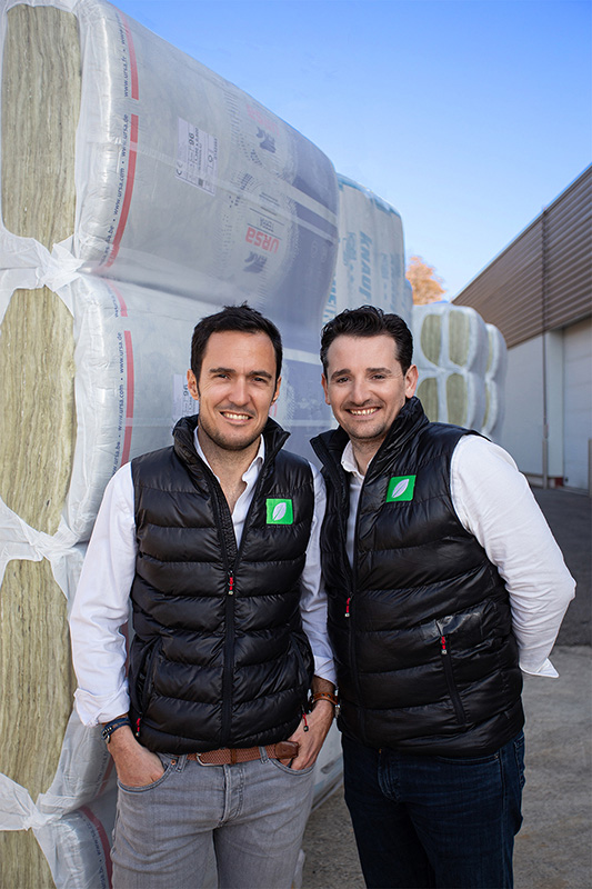 Portrait de Florian Brunet-Lecomte et Arnaud Sornay co-fondateurs de Femat, entreprise spécialiste des matériaux et des solutions pour le bâtiment performant installée à Dardilly (métropole de Lyon)