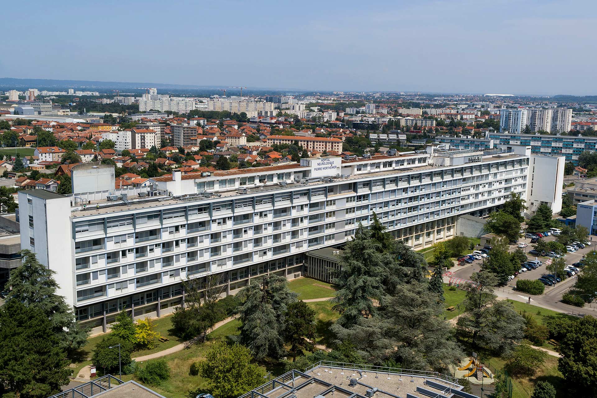 Voir l'actualité  L’Hôpital Pierre Wertheimer, emblème de la filière des neurosciences à Lyon, fête ses 60 ans